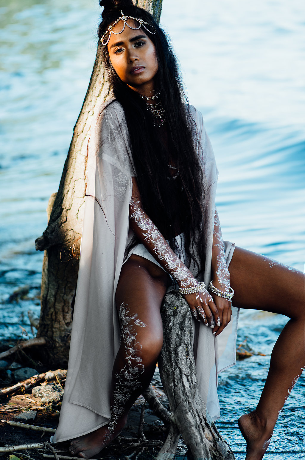 White Henna Editorial Photography by Tara Noelle Look 4