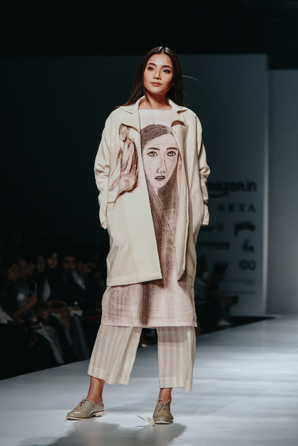 Aartivijay Gupta FDCI Amazon India Fashion Week Spring Summer 2018 Look 7