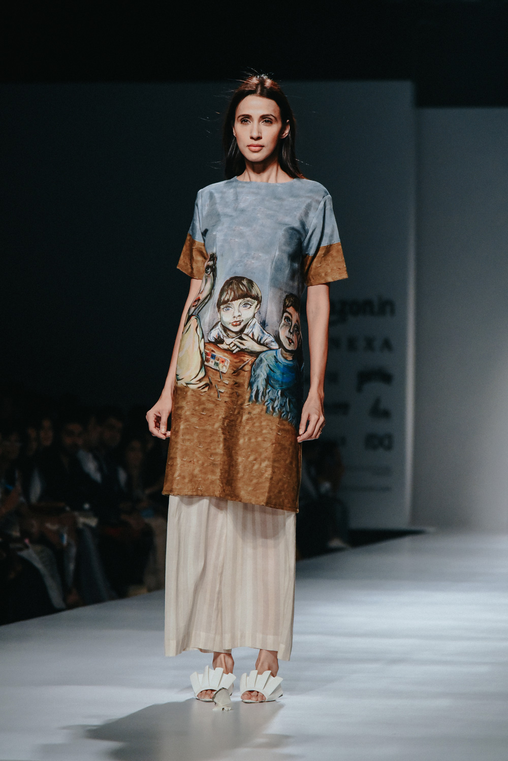 Aartivijay Gupta FDCI Amazon India Fashion Week Spring Summer 2018 Look 12