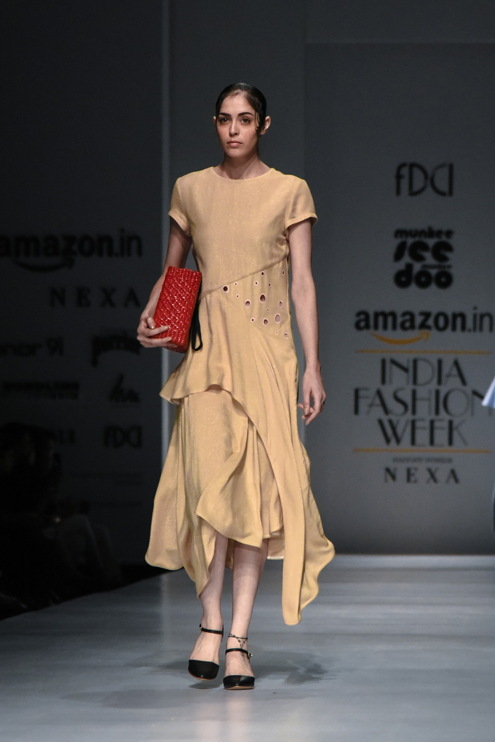 Munkee.See.Munkee.Doo FDCI Amazon India Fashion Week Spring Summer 2018 Look 14