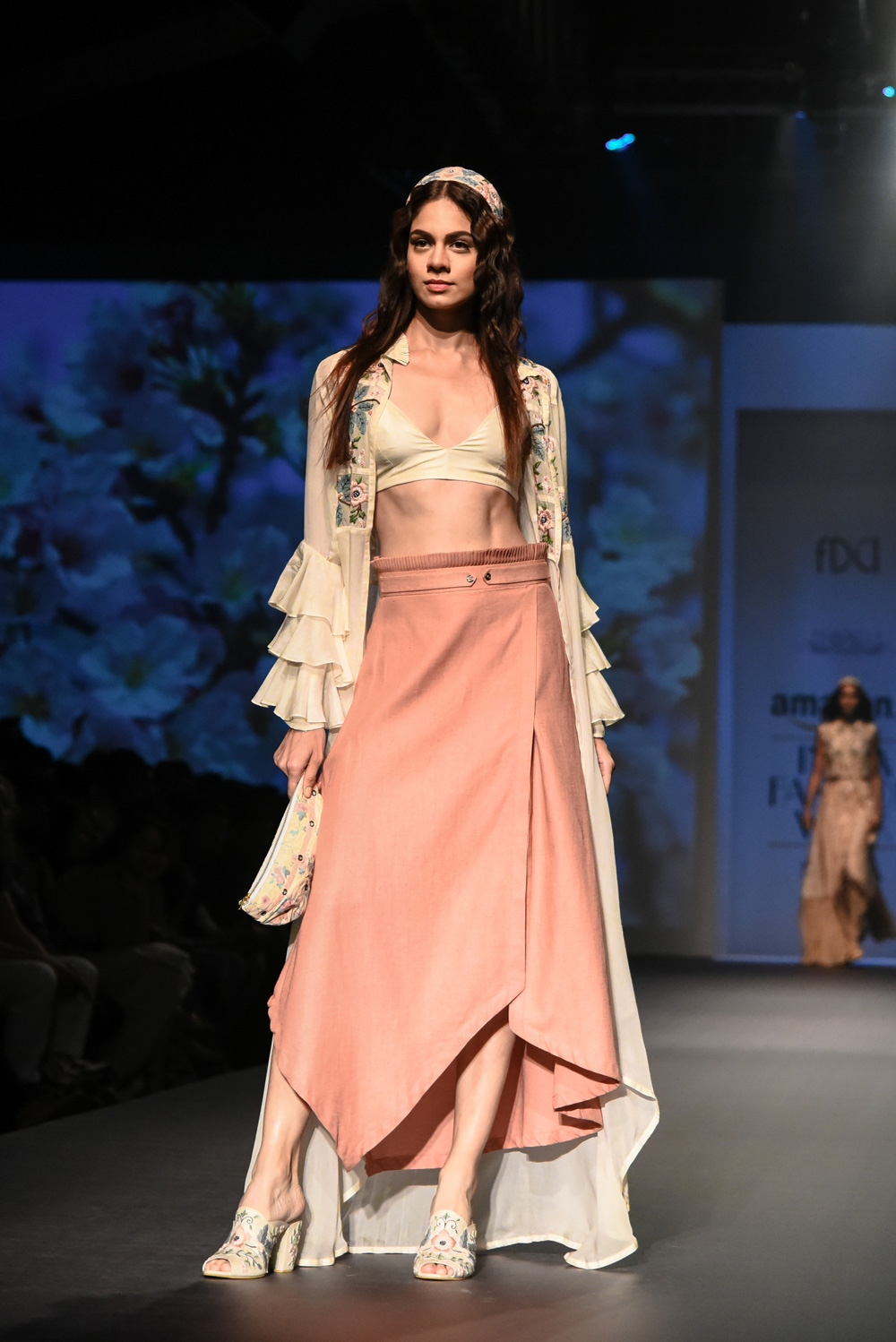 Pinnacle by Shruti Sancheti FDCI Amazon India Fashion Week Spring Summer 2018 Look 6