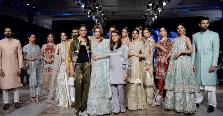 Saira Shakira PFDC L'Oreal Paris Bridal Week 2017 Look 17 Featured