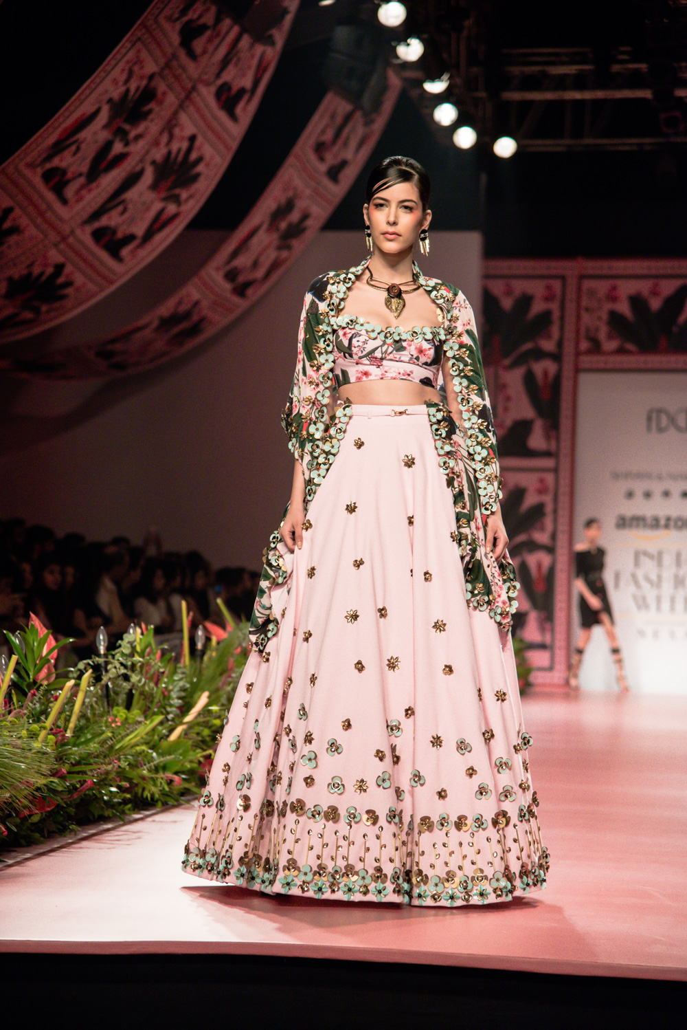 Shivan and Narresh FDCI Amazon India Fashion Week Spring Summer 2018 Look 14