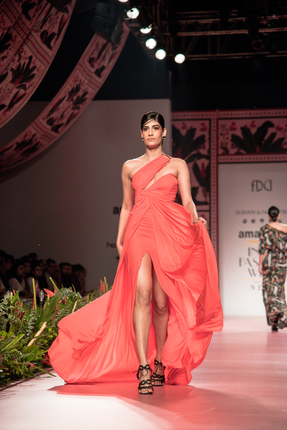 Shivan and Narresh FDCI Amazon India Fashion Week Spring Summer 2018 Look 22