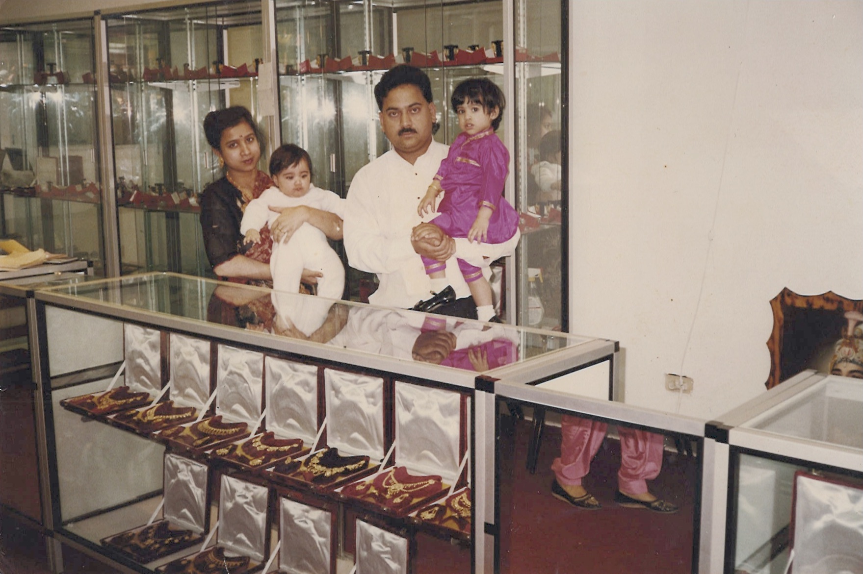 Punjabi Jewellery - Zardozi Magazine - Vancouver